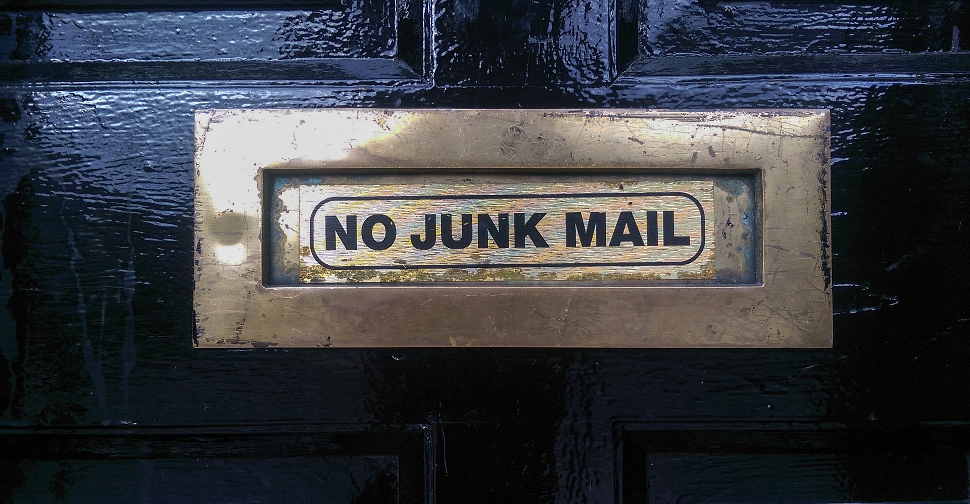 alt="how to stop junk mail"